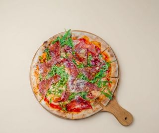 Pizza Regina (Mediana)