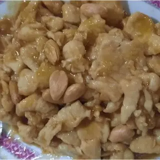 Pollo Con Almendras
