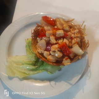 402 Nido di pollo in salsa"Gongpao"