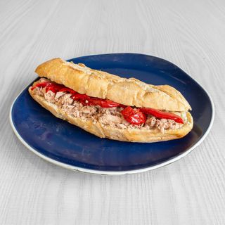 Bocadillo de atún Nº 25