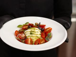 Салат Капрезе (250г)