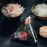 Օնիգիրի կրաբի ձողիկներով