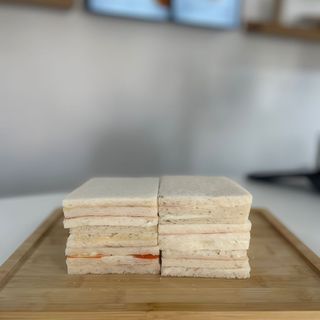 18 sándwiches Triples Surtidos