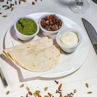 Quesadilla Chilli con Carne (Ternera) 