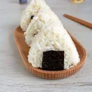 Onigiri Atún (2 Pzs.)