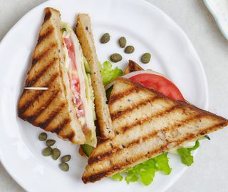 Sándwich frío vegetariano