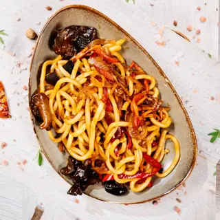 Noodles udon cu legume