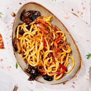 Noodles udon cu legume