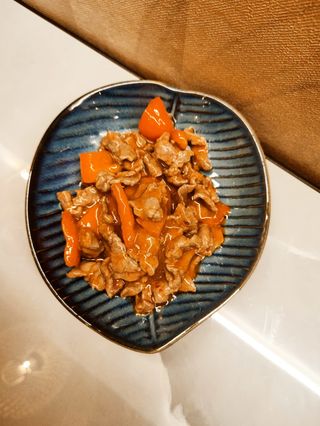 Manzo con salsa piccante