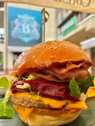 BURGER BAVAREZ (300g)