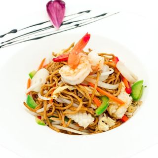 Nouilles crevettes calamar