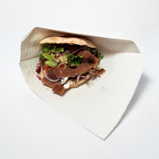 Kebab junetina u lepinji