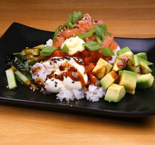 Поке Пушена Сьомга (300г)