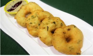 Medhu Vada