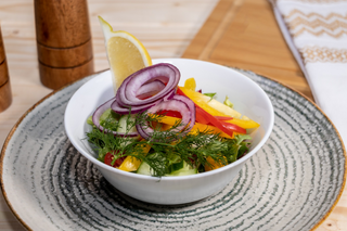 SALATA  ASORTATA  DE VARA