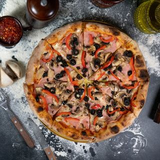 Pizza Capricciosa