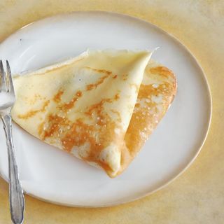 Palačinka sa eurokremom, plazmom i mlekom