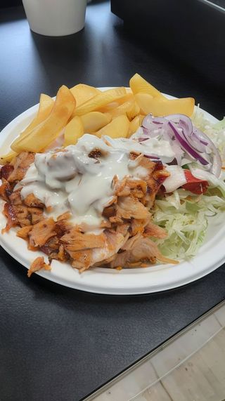 Kebab na talerzu standard