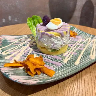Causa limeña Con Pollo