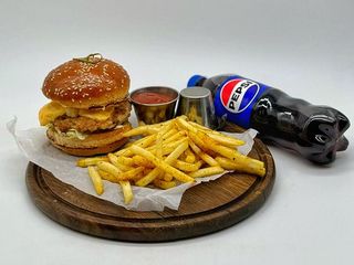 Бургер Chicken Pineapple комбо