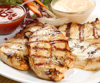 Piept de pui la gratar