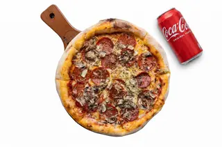 Pizza Diavolo  velika +Coca Cola
