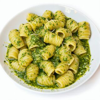 Gnocchi Al pesto (1.7.8)