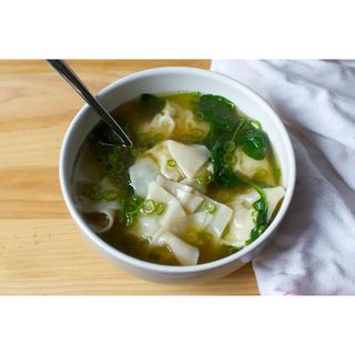 Oriental Clear Wonton Soup - Chicken