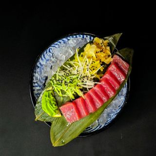 Сашими Тунец