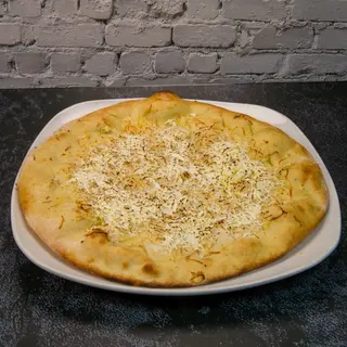 Чесново хлебче със сирене
