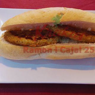 Combo con Hamburguesa Moruna