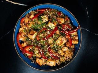 WOK Z ŁOSOSIEM