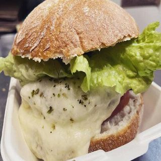Burger Provolover