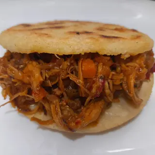 Arepa Catira. Catire, el blanco, el rubio, como la pechuga...
