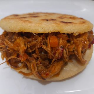 Arepa Catira. Catire, el blanco, el rubio, como la pechuga...