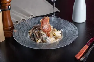  Penne Speck, Panna e Funghi