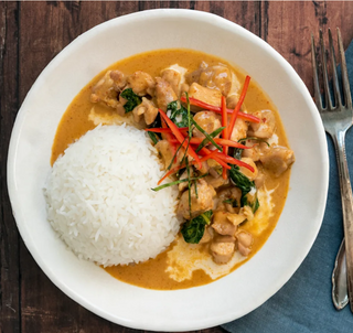 Panang lub mussaman curry z wołowiną  180g