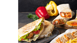 Kebab Mięso + surówka