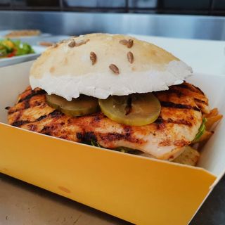 Grilled Chicken Burger