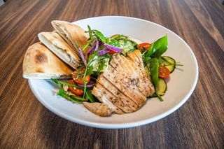 Sałatka z kurczakiem