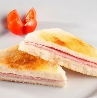 Sandwich Jamon Y Queso