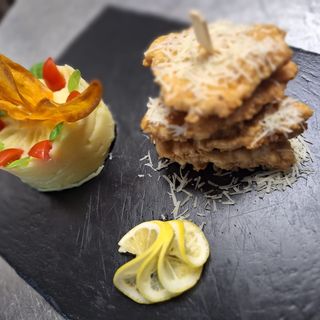 Șnițel de pui cu parmezan