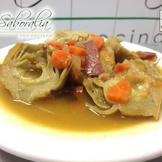 Alcachofas al Vino Blanco con Jamón