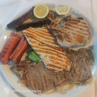 190 Grigliata mista di carne