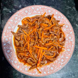 Ternera Con Zanahorias Picante