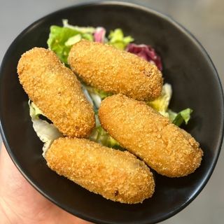 Croquetas de jamon & queso