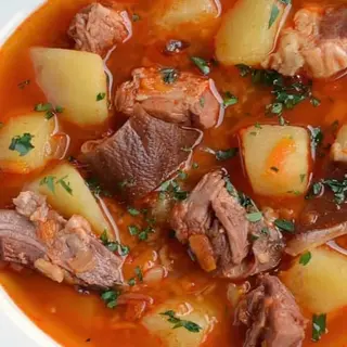 Ciorba ardeleneasca de cartofi cu afumatura la borcan 800 gr.