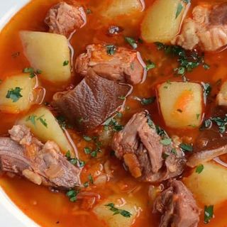 Ciorba ardeleneasca de cartofi cu afumatura la borcan 800 gr.