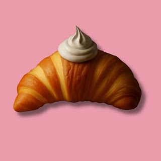 Croissant al nocciolatte