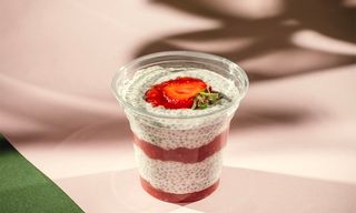 ვეგანური ჩიას პუდინგი მარწყვით